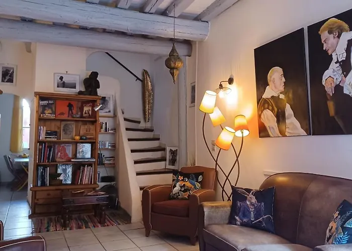 Maison De Charme Avec Cour, Proche Rue Des Teinturiers